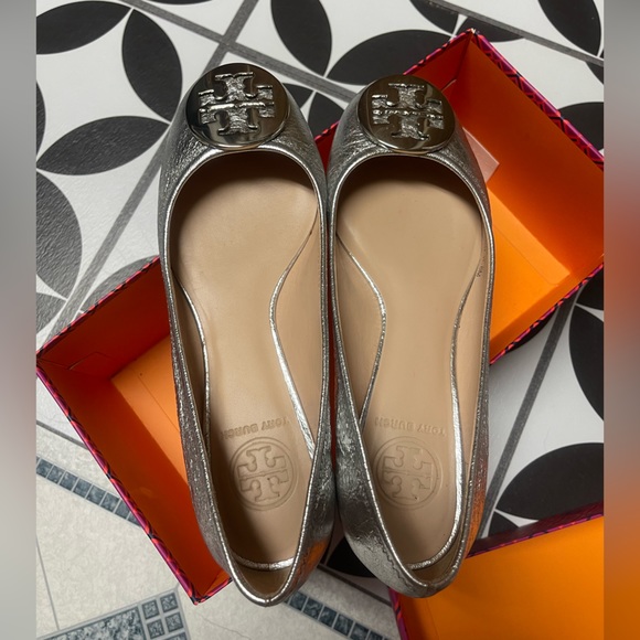 Tory Burch Reva Metallic Ballet Flat, Palladium (Nickel) - Picture 6 of 6
